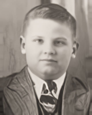 Click or Tap to Enlarge Cecil Norris SHIELDS, SM2-Signalman Second Class